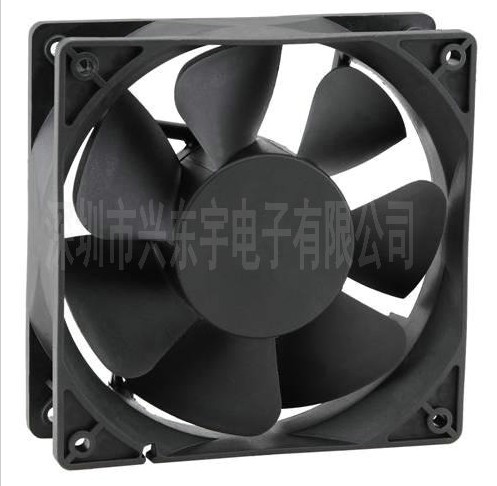 【双滚珠交流风扇】细心清理，专心制造！